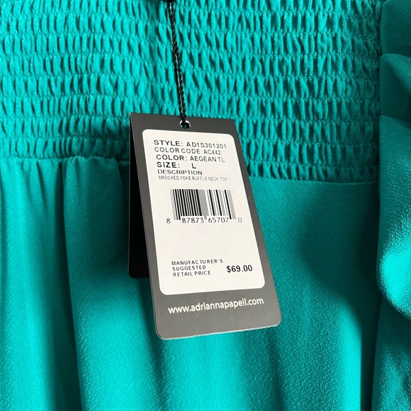Ladies teal beautiful top for sale! New with tags! - Picture 2 of 5